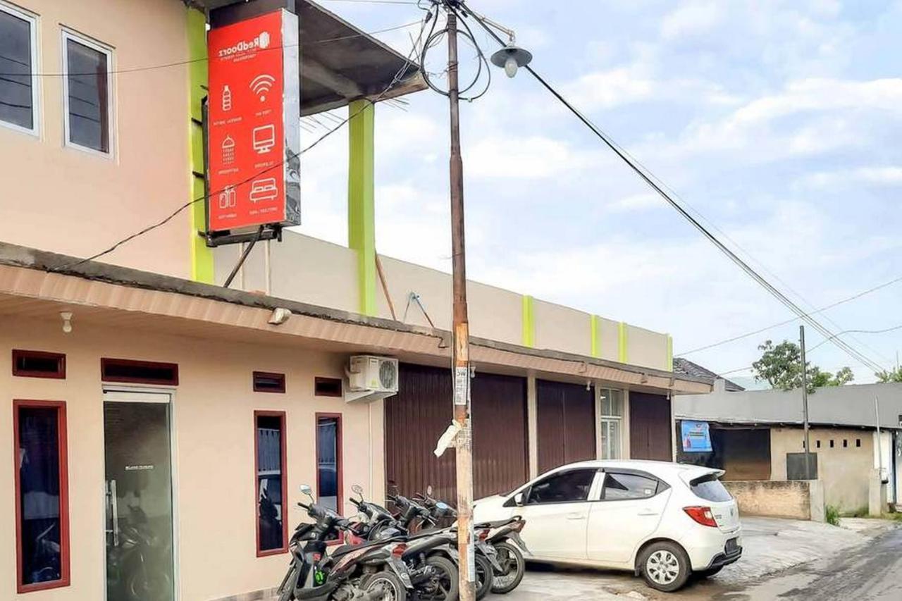 Reddoorz Near Jalan Perintis Kemerdekaan Lampung Μπαντάρ Λαμπούνγκ Εξωτερικό φωτογραφία