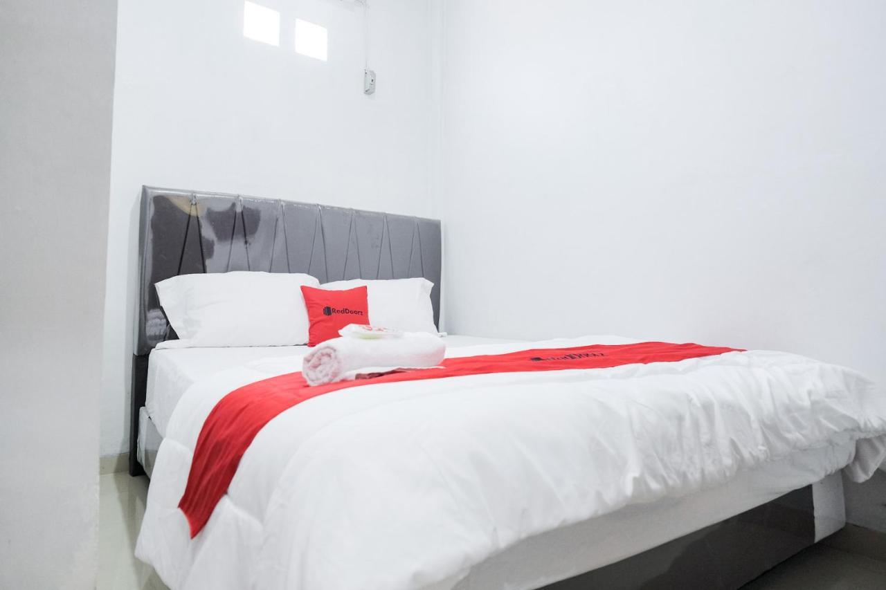 Reddoorz Near Jalan Perintis Kemerdekaan Lampung Μπαντάρ Λαμπούνγκ Εξωτερικό φωτογραφία